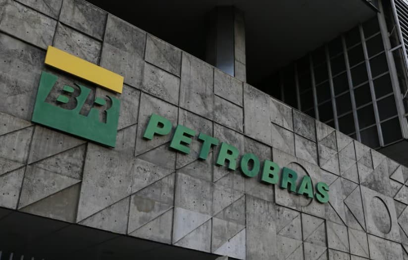 Petrobras ignora queda do petróleo e fatura pesado: US$ 6 bilhões de lucro e recorde de exportações