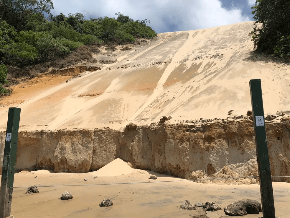 Morro do Careca, cartão postal do RN, tem erosão e risco de desmoronamento, diz secretaria