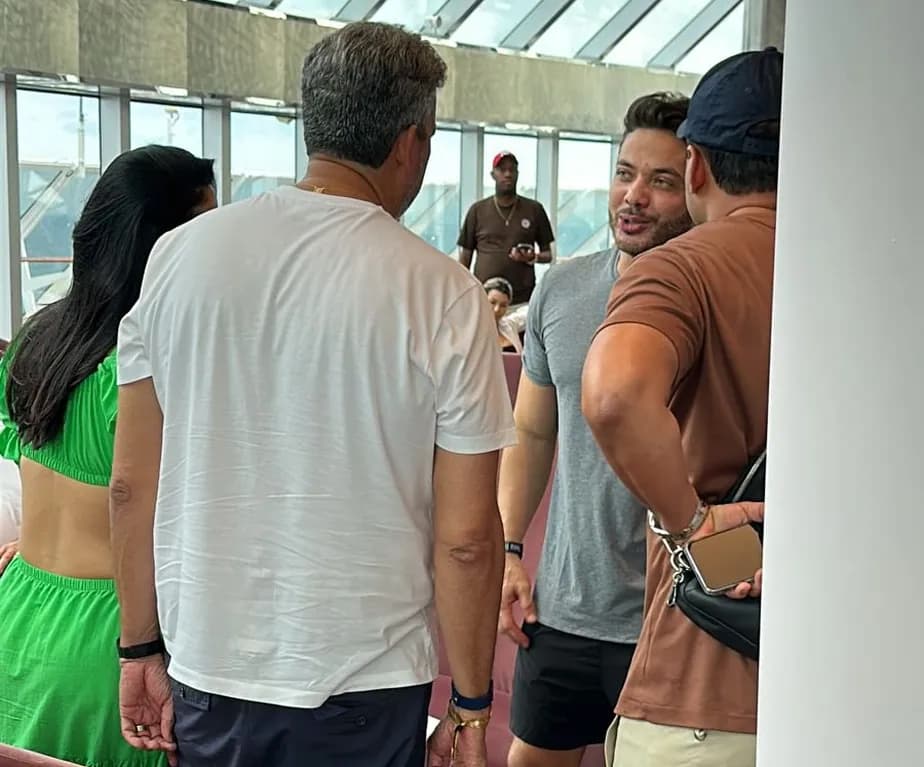 Lira curte cruzeiro com Safadão após decisão de Gilmar