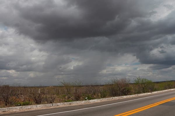 PREPARE O GUARDA-CHUVA: Inmet alerta para chuvas de até 100mm em 14 cidades do RN