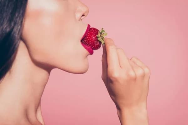 Mulheres gostam mais de sexo oral do que de penetração, diz pesquisa