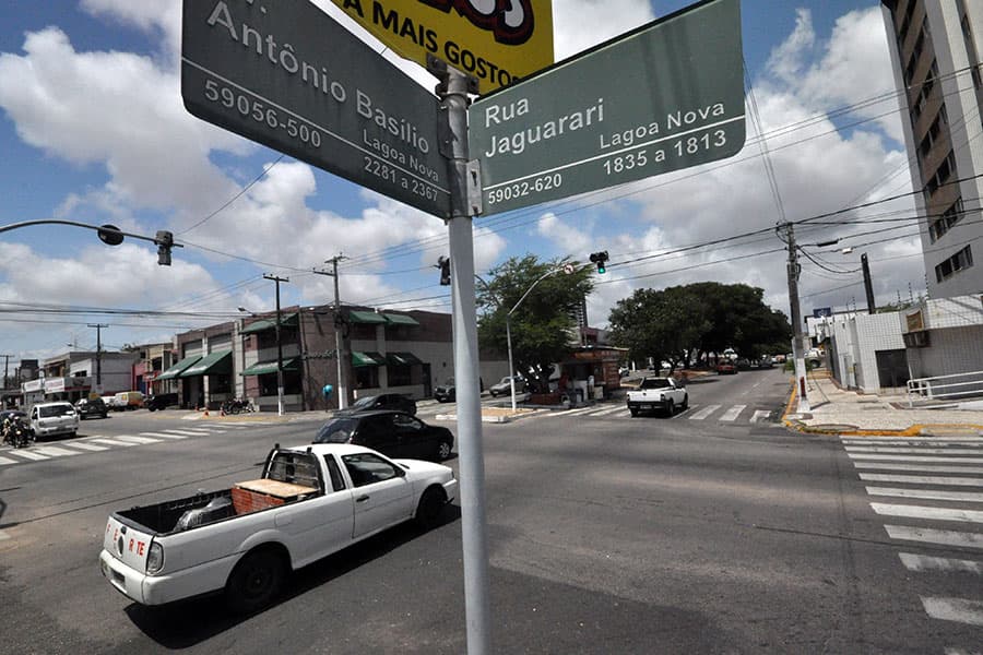 Jaguarari e rua São José deixarão de ser “mão dupla” e formarão um binário. Canteiro central é retirado.