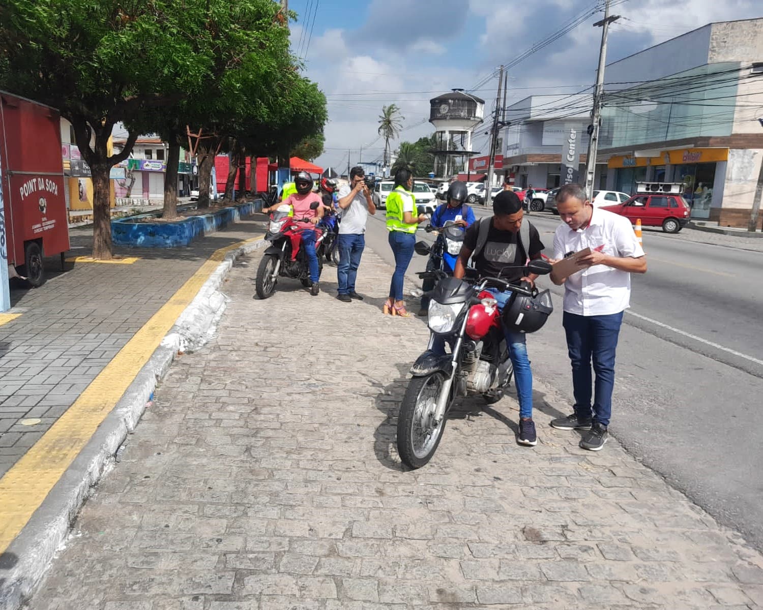 Detran reforça ações educativas em alusão ao mês do motociclista