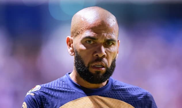 Daniel Alves confirma que mentiu à Justiça, mas nega estupro: ‘Perguntei se estava gostando'