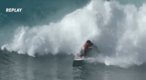 [VÍDEO] WSL: Italo Ferreira cai de mal jeito, se lesiona e está eliminado da etapa de J-Bay