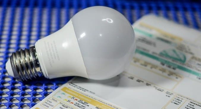 BANDEIRA VERDE: Aneel mantém conta de luz sem cobrança extra em agosto