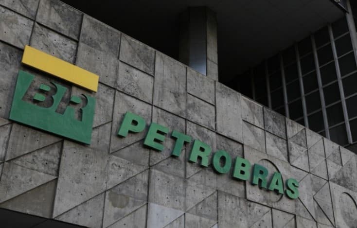 Petrobras reconhece defasagem no preço de combustíveis e culpa cenário econômico incerto