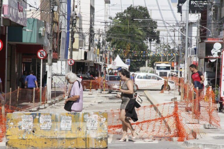 “Tivesse deixado como estava antes”, desabafam lojistas da Cidade Alta