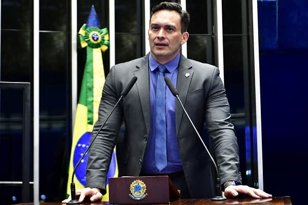 PL de Styvenson que insere toxicológico para ter posse e porte de arma seguirá para votação na Câmara dos Deputados