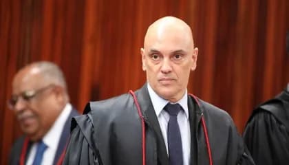 Houve “lavagem cerebral” na população para desacreditar a democracia, diz Moraes