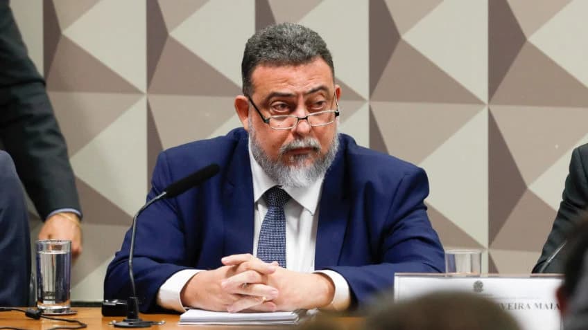 Foi ordem de G.Dias alterar relatórios da Abin, diz ex-diretor