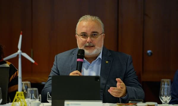 Presidente da Petrobras nega aumento de preços agora: ‘estamos confortáveis com essa volatilidade'