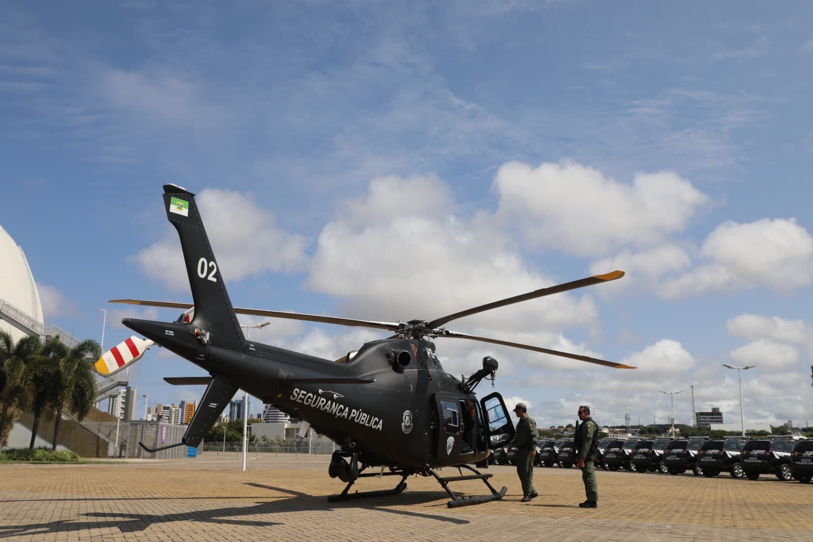 RN recebe novo helicóptero e mais 150 viaturas para reforço da segurança pública