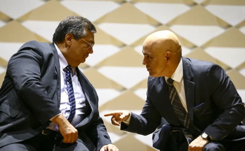 STF NA MIRA: Oposição protocola 41º pedido de impeachment contra Moraes e 7º contra Dino