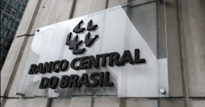 Banco Central deve baixar juros nesta quarta pela primeira vez em três anos; veja efeitos na prática