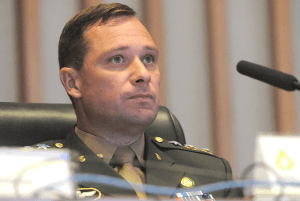 Moraes proíbe que Mauro Cid se comunique com Bolsonaro e Michelle