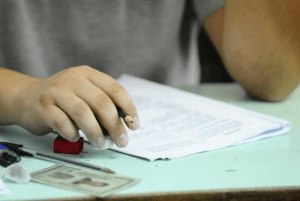 Governo quer unificar prova de concursos públicos federais como o Enem; entenda a proposta