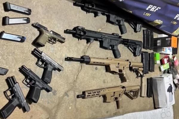 Ex-vereador de Assu é preso com fuzis e pistolas no interior de Minas Gerais