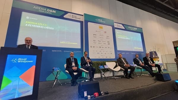 Petrobras aposta em três áreas no RN para energia eólica offshore