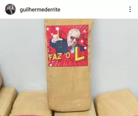 Derrite divulga tijolo de maconha com adesivo de Lula e irrita petista