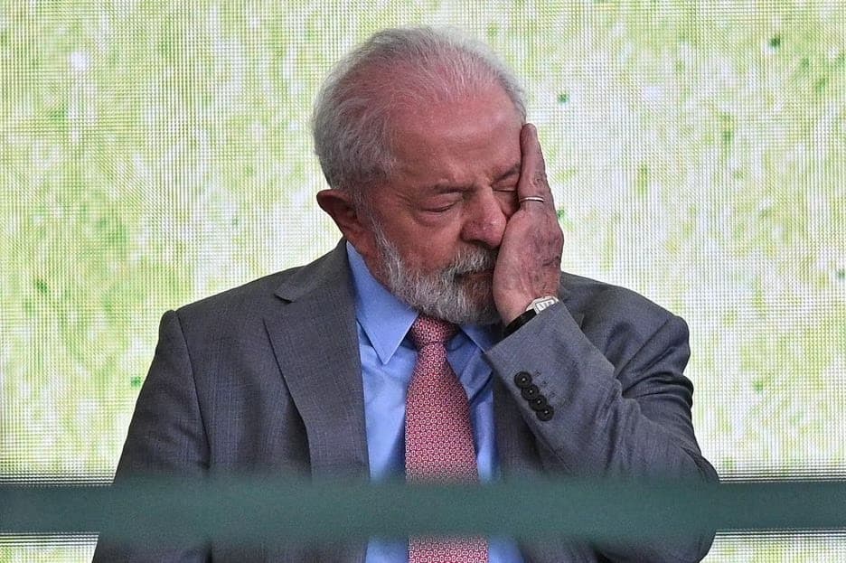 Lula diz que País ‘não oferece riscos’, mas queda no investimento externo chega a 36% desde a posse