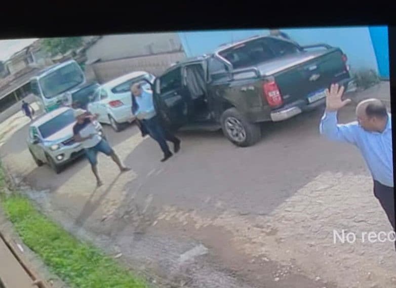 VÍDEO: Imagens mostram policial do RN sendo socorrido após ser baleado em Pernambuco