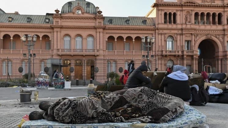 Pobreza na Argentina já atinge mais de 40% da população