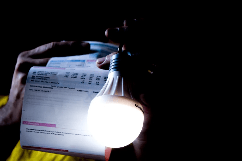 Inflação acelera com aumento na luz e acumula alta de 4,61% em 12 meses