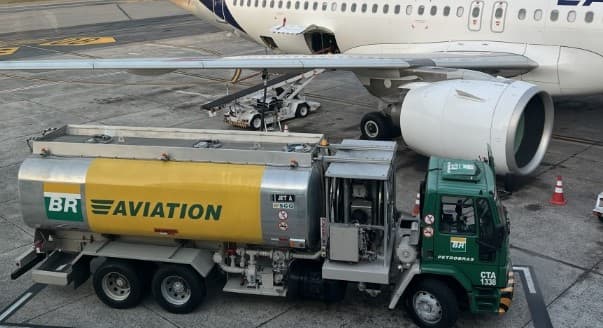 Petrobras aumenta em 20% o querosene de aviação e passagens aéreas podem subir