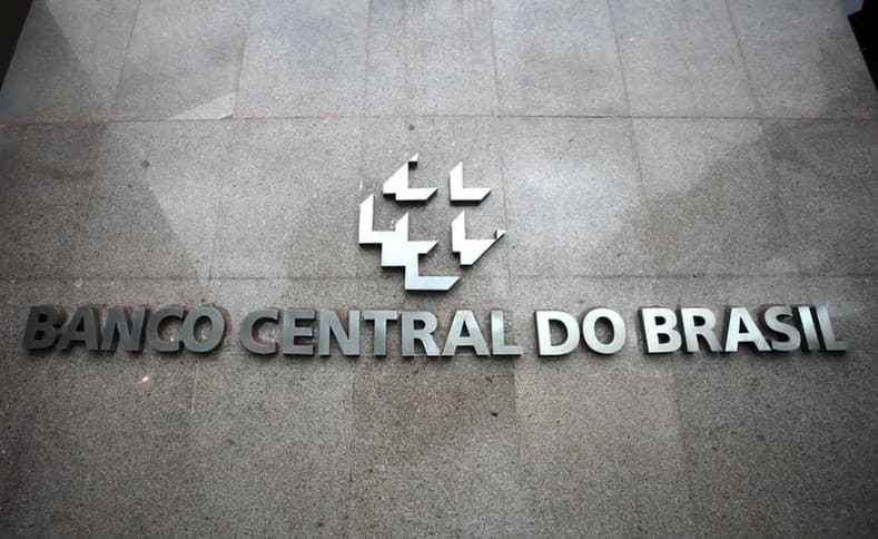 Banco Central projeta crescimento do PIB de 1,8% em 2024 e eleva chance de inflação estourar meta