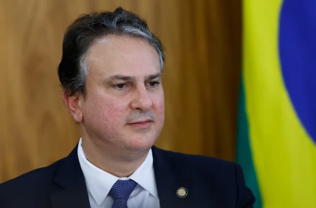 Ministro da Educação será ouvido na Câmara sobre fim das escolas cívico-militares