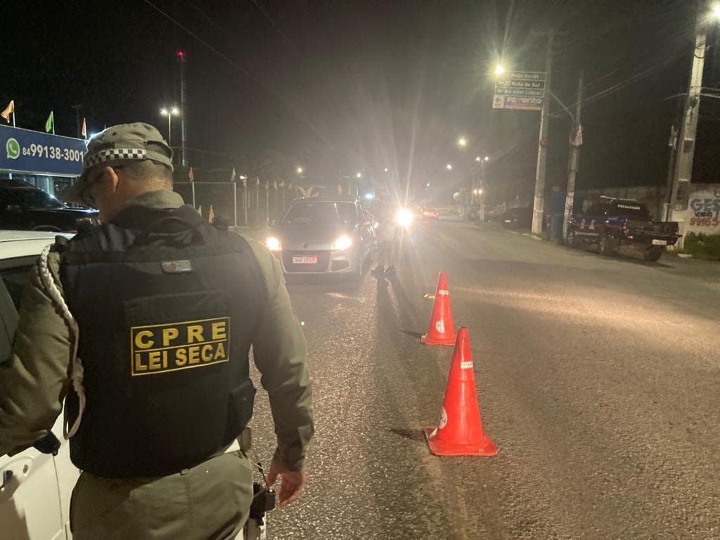 LEI SECA: Três condutores são presos por embriaguez ao volante durante fiscalização em Nova Parnamirim