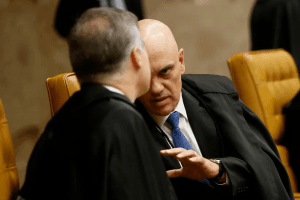 Após penas discrepantes, integrantes do STF falam em “meio-termo” para condenação de réus do 8 de janeiro