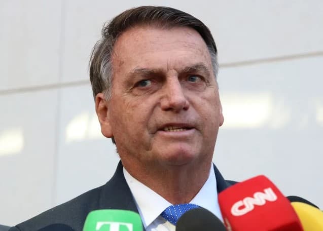 Bolsonaro não tinha ingerência na classificação de presentes, diz defesa