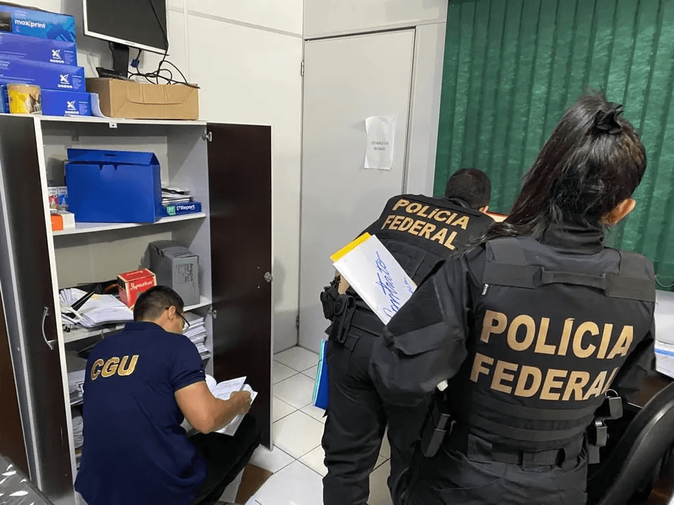 PF mira corrupção na compra de oxigênio para os Yanomami