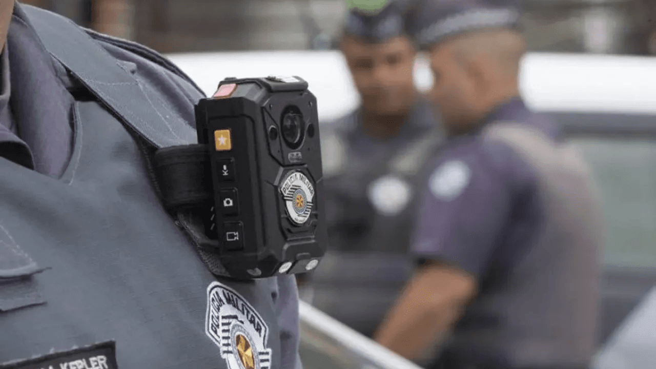 Ministério da Justiça vai adquirir câmeras corporais para policiais da Força Nacional, PRF e PF