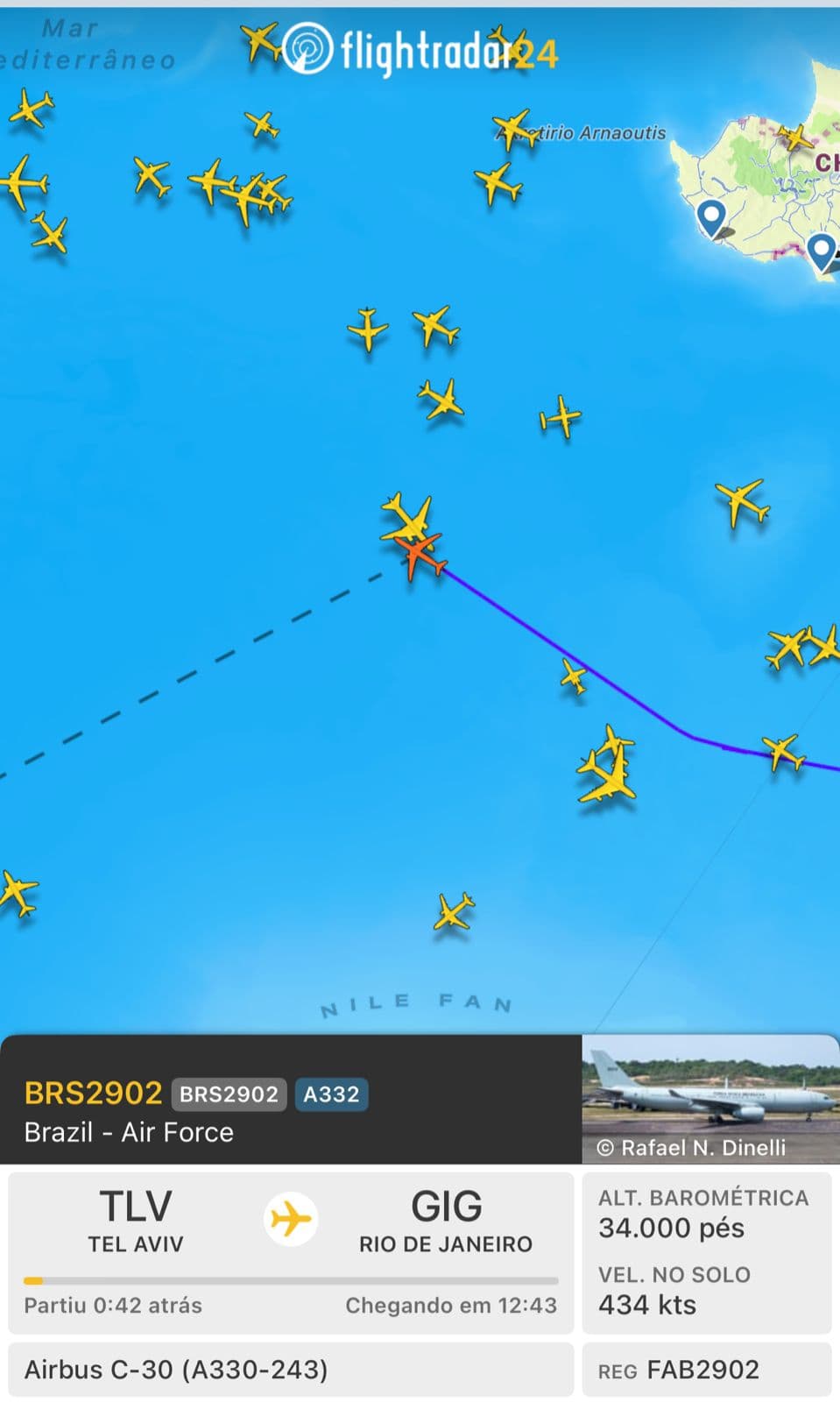VÍDEO: Avião da FAB que traz potiguares aterrissa por volta de 01h da manhã no RJ