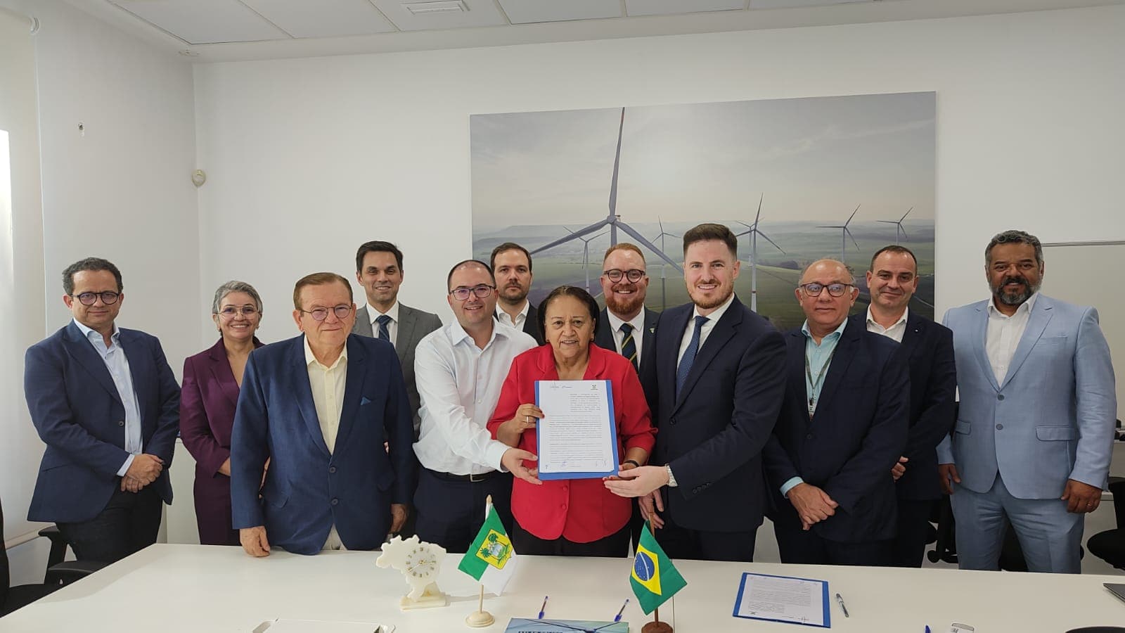 Governo do RN assina na Espanha acordo que viabiliza produção de hidrogênio verde
