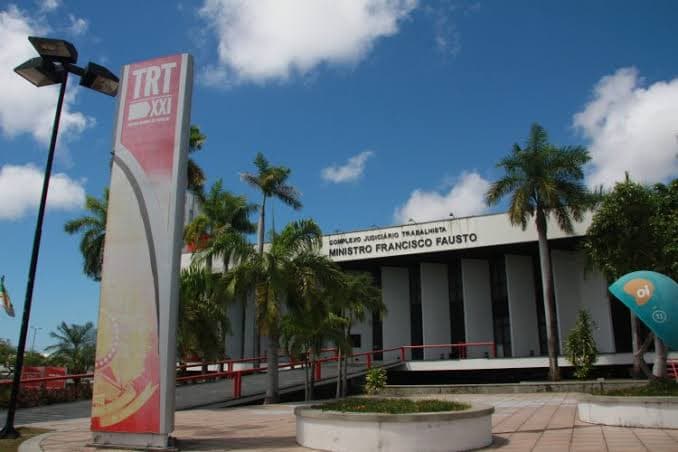 Município é condenado por realizar contratação ilegal de funcionários por meio de cooperativa