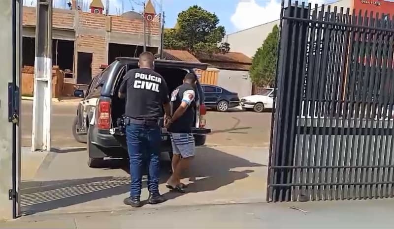 Polícia Civil do RN prende homem foragido por roubo e tráfico de drogas em Goiás