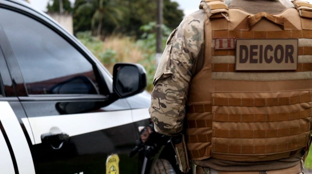 Policial penal suspeito de vazar operações à facção criminosa é preso em Natal