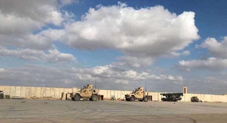 Bases militares dos EUA no Iraque e na Síria são atacadas por drones e foguetes
