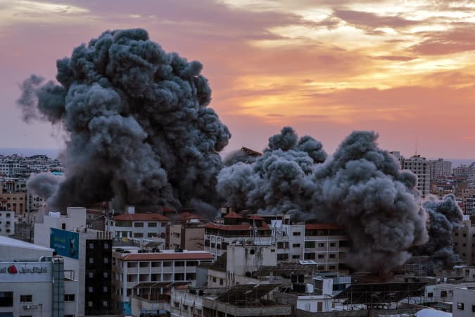 Israel intensifica contra-ataque em Gaza contra o Hamas; mortos na guerra chegam a 1.120