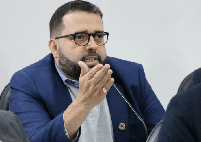 Vereador Gustavo Negócio vem se destacando em todas as pesquisas de intenção de voto em Parnamirim