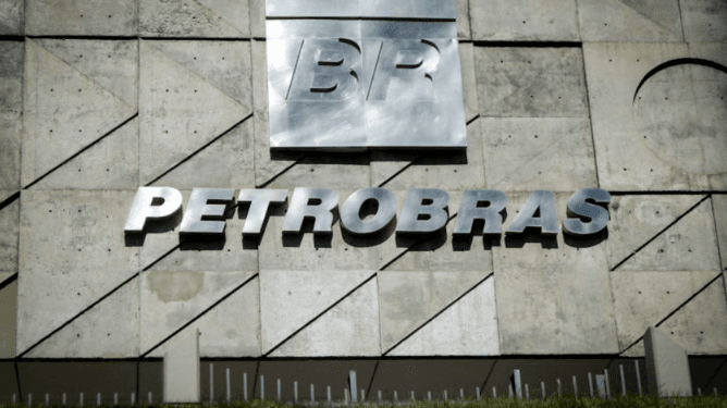 Petrobras perde R$ 32 bilhões em valor de mercado com proposta de novo estatuto
