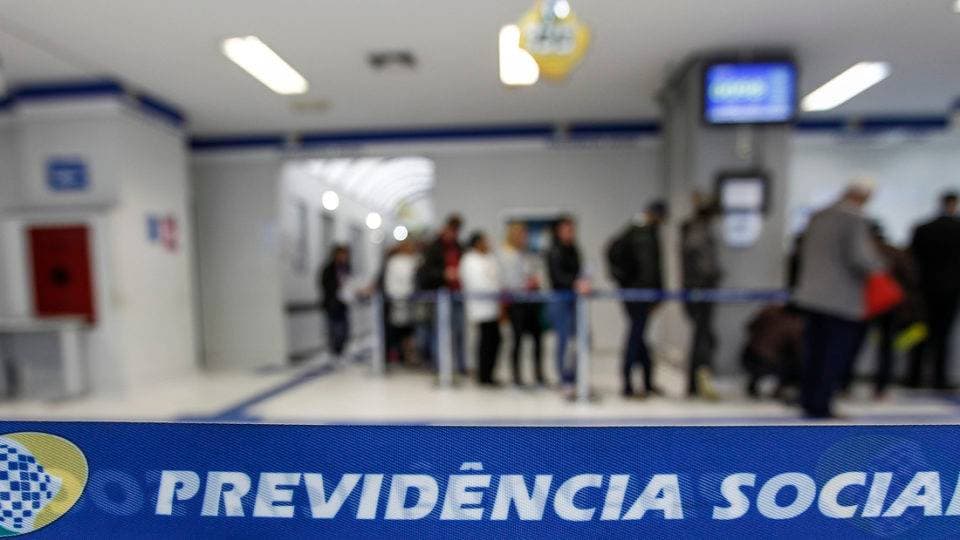 Para reduzir fila, INSS passa a conceder auxílio doença sem perícia
