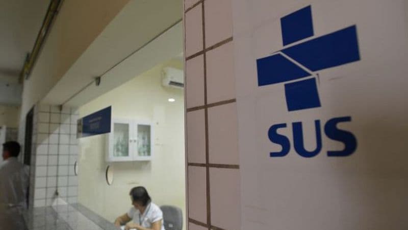 Pacientes de câncer do SUS vivem menos do que os tratados na rede privada, afirma estudo