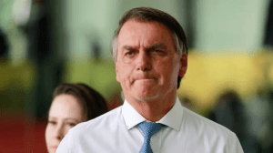 Justiça condena Bolsonaro a indenizar jornalistas por danos morais