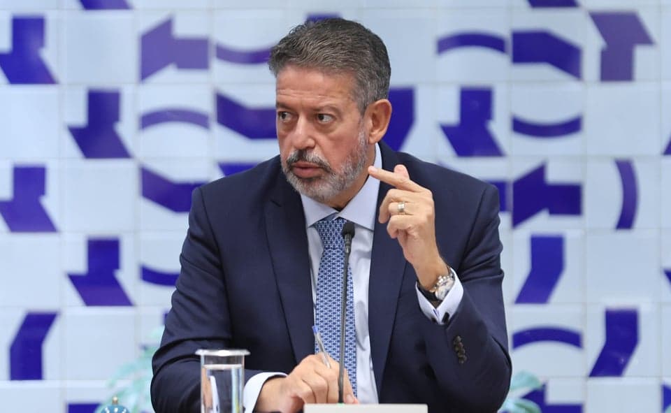 Lira alertou Lula sobre insatisfações da Câmara com o governo
