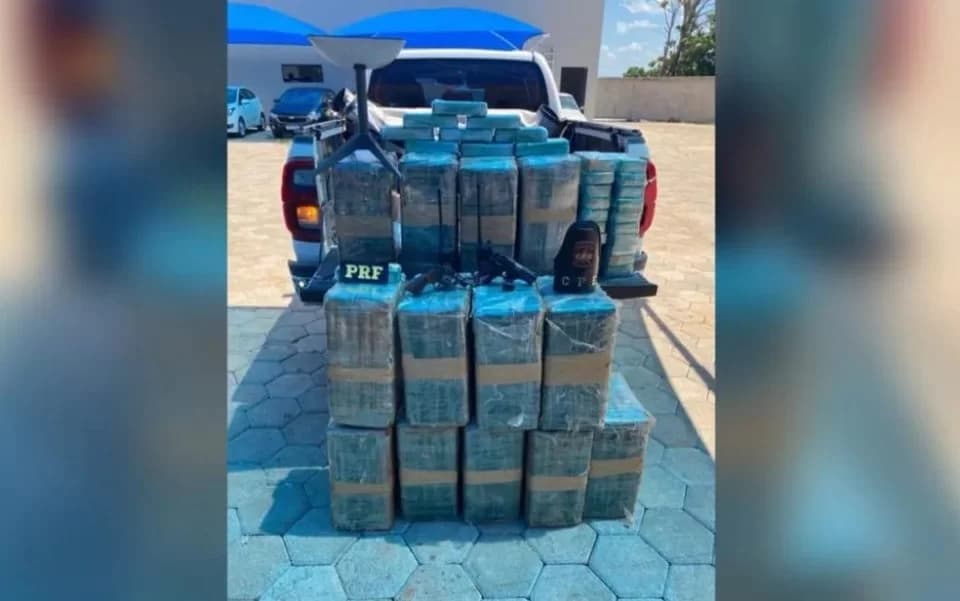 Avião com 400kg de drogas invade fazenda de Leonardo; 2 são mortos